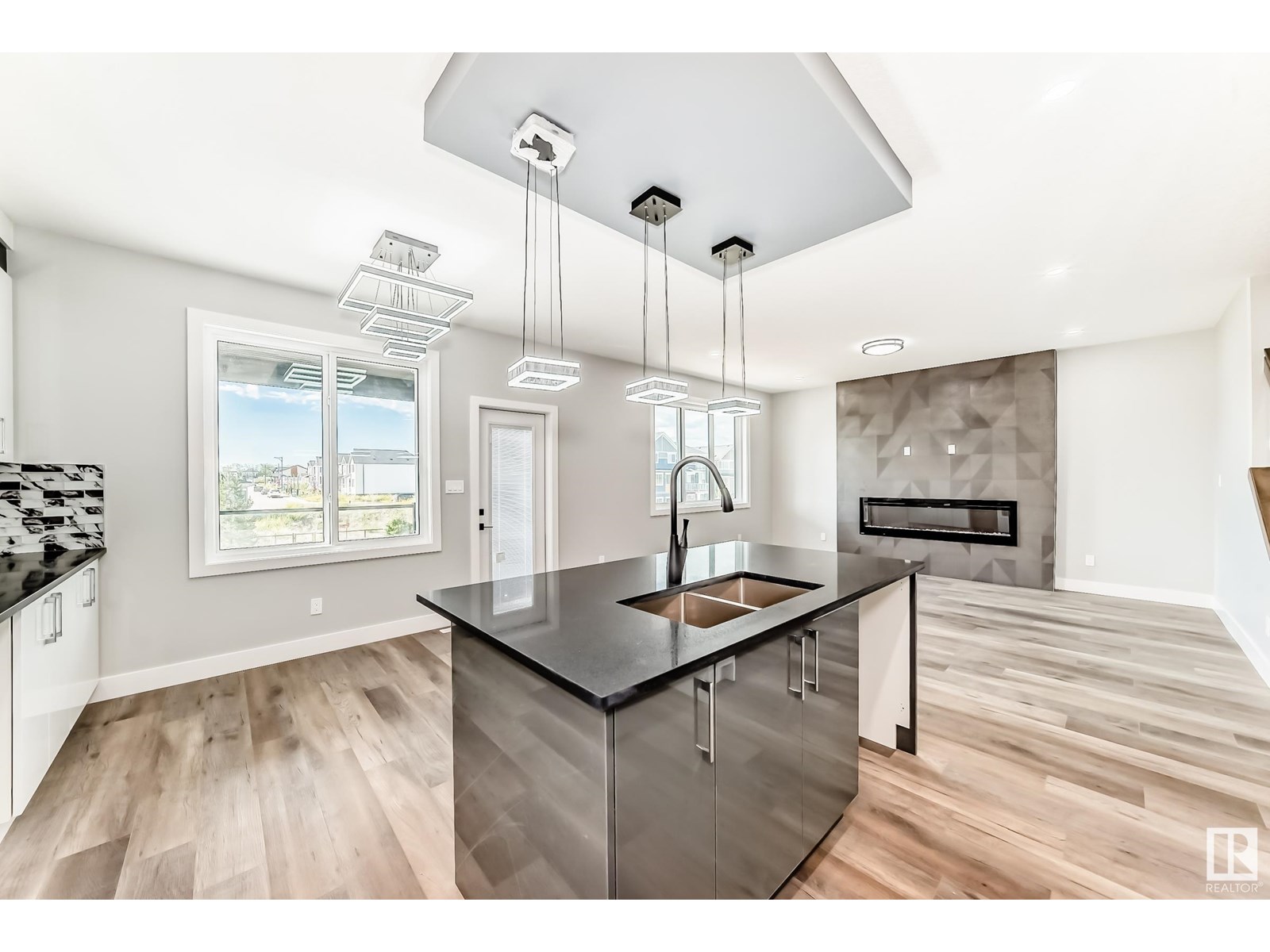 Photo 52 of 128 Edgewater Ci, Leduc AB