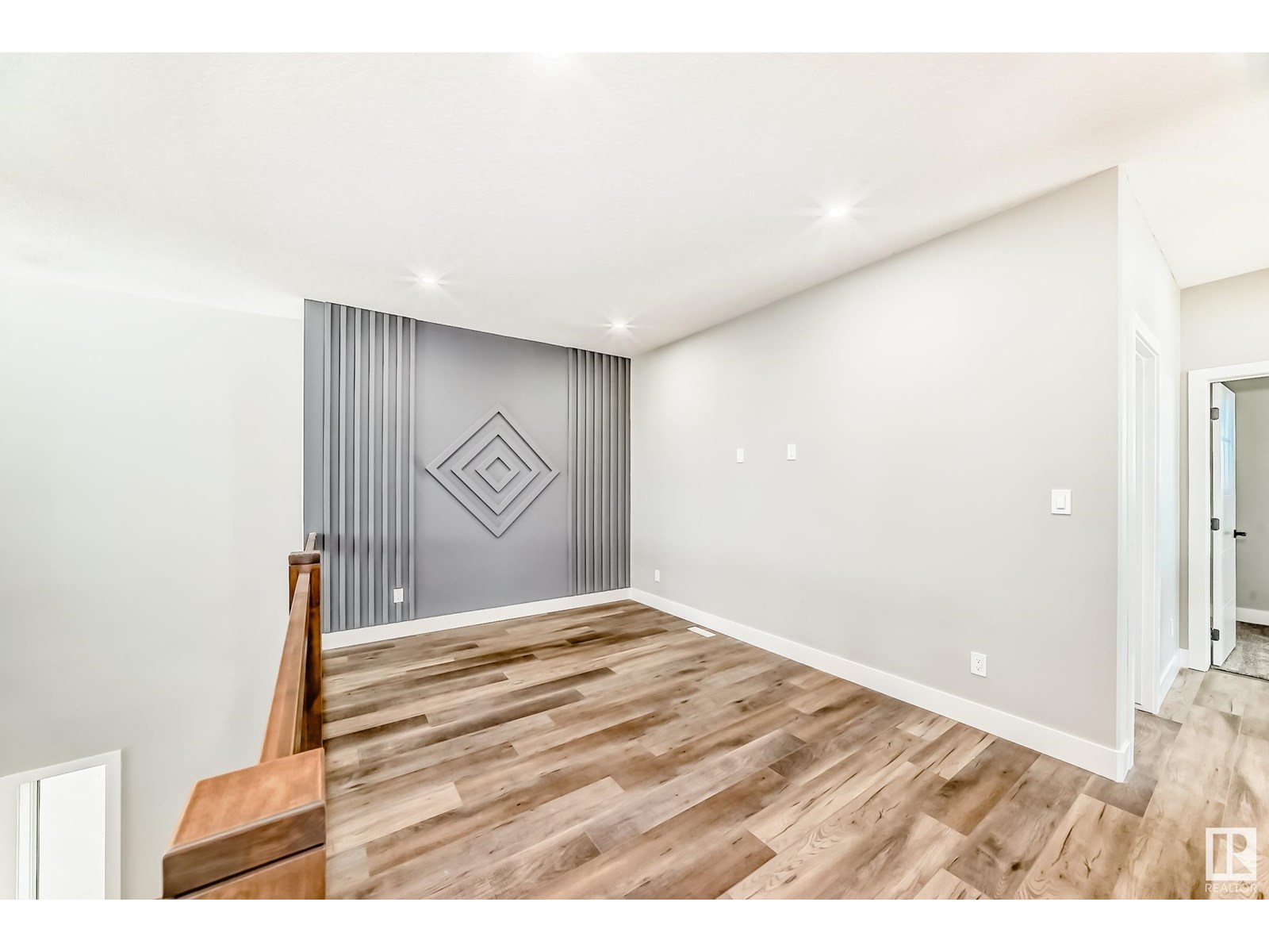 Photo 5 of 128 Edgewater Ci, Leduc AB