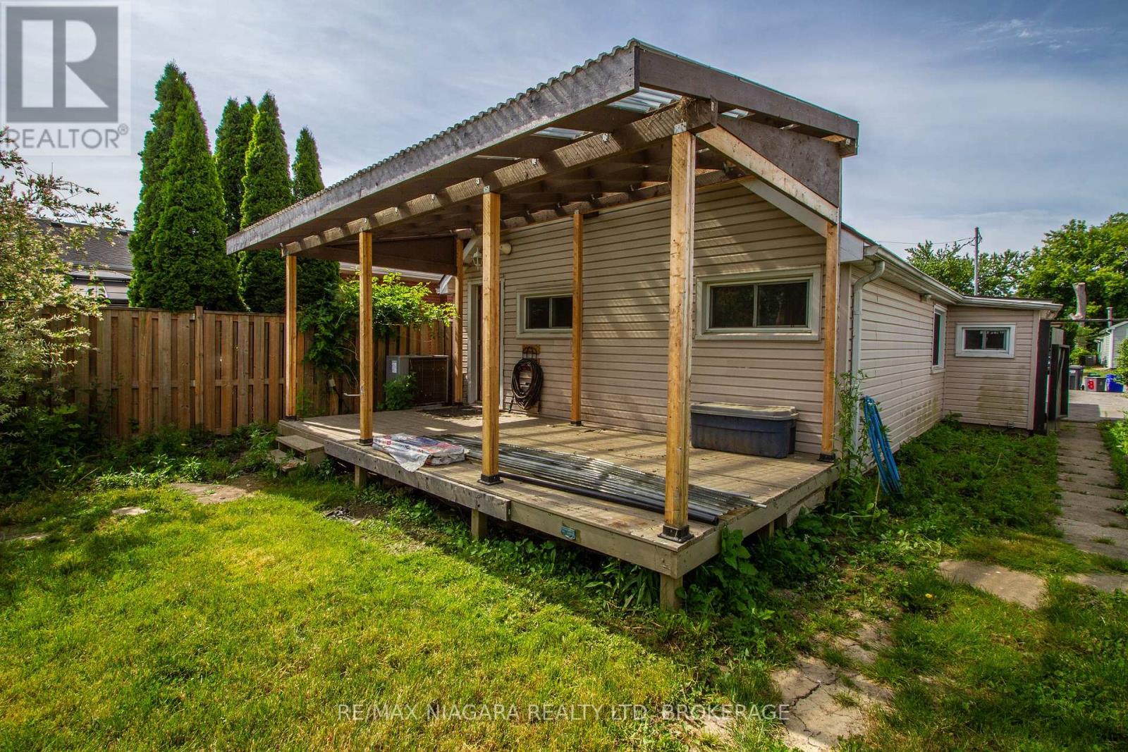 Photo 14 of 8 Kirk Street, St Catharines ON