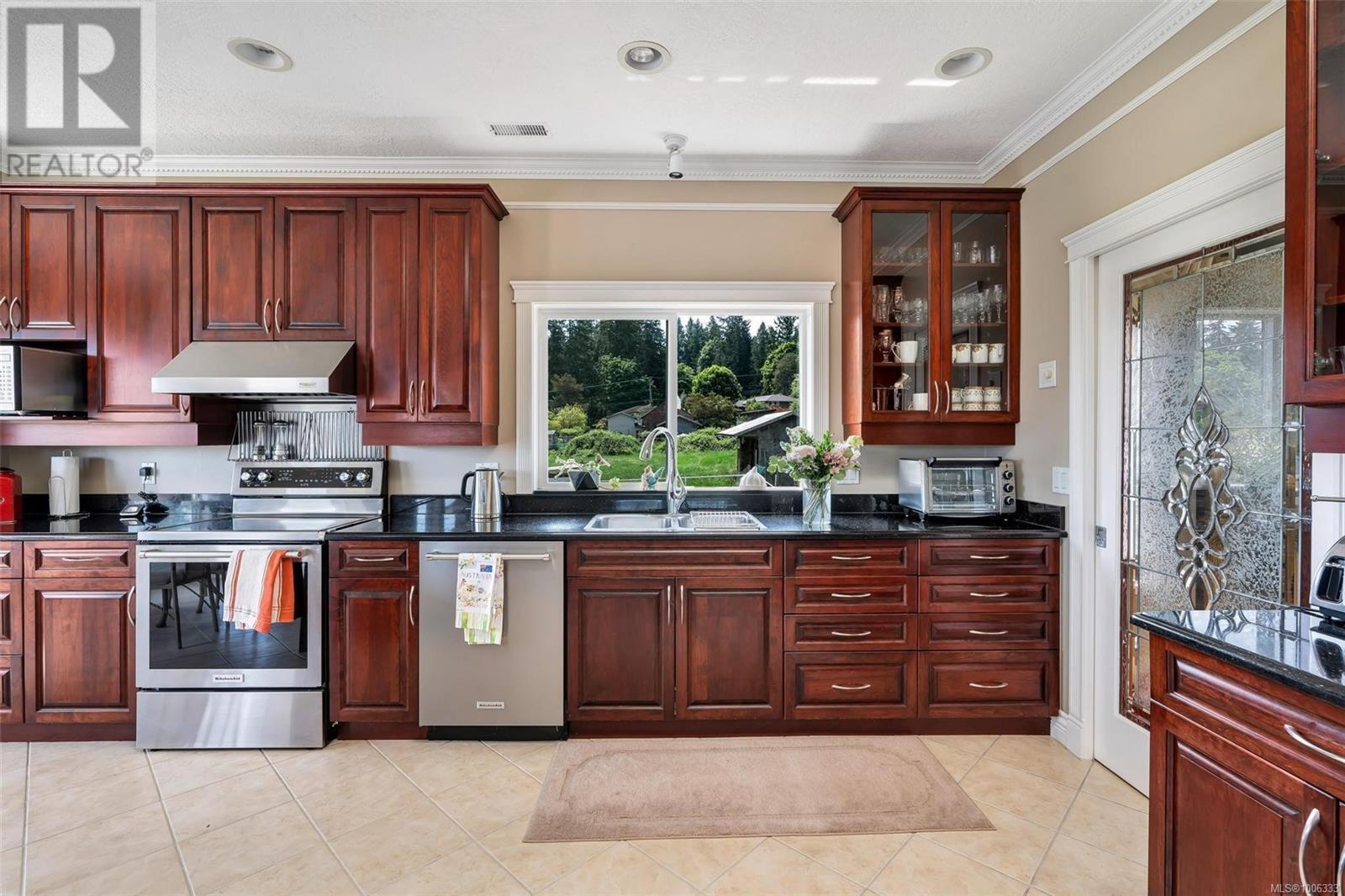 5549 Alderley Rd, Saanich