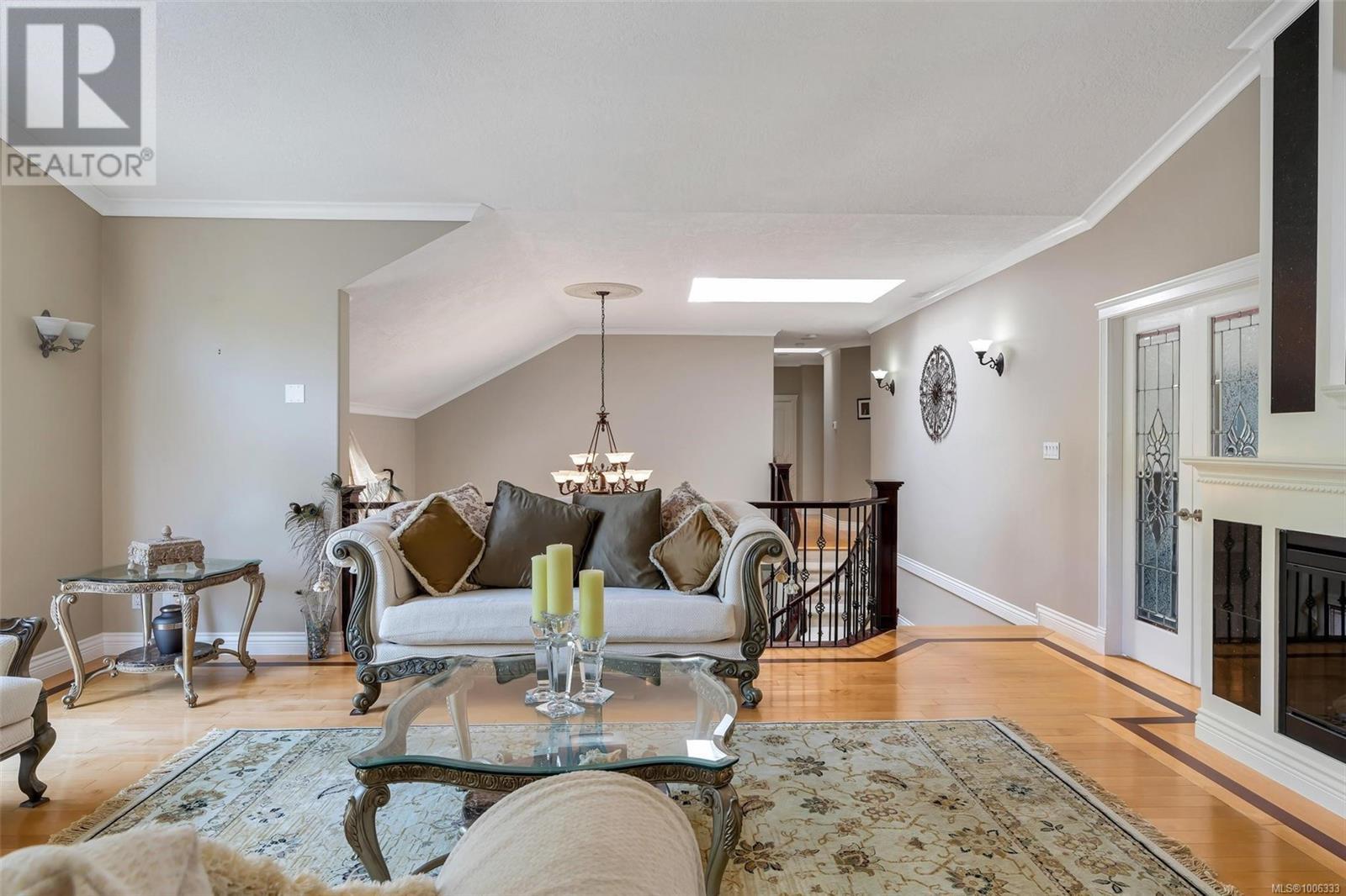 5549 Alderley Rd, Saanich