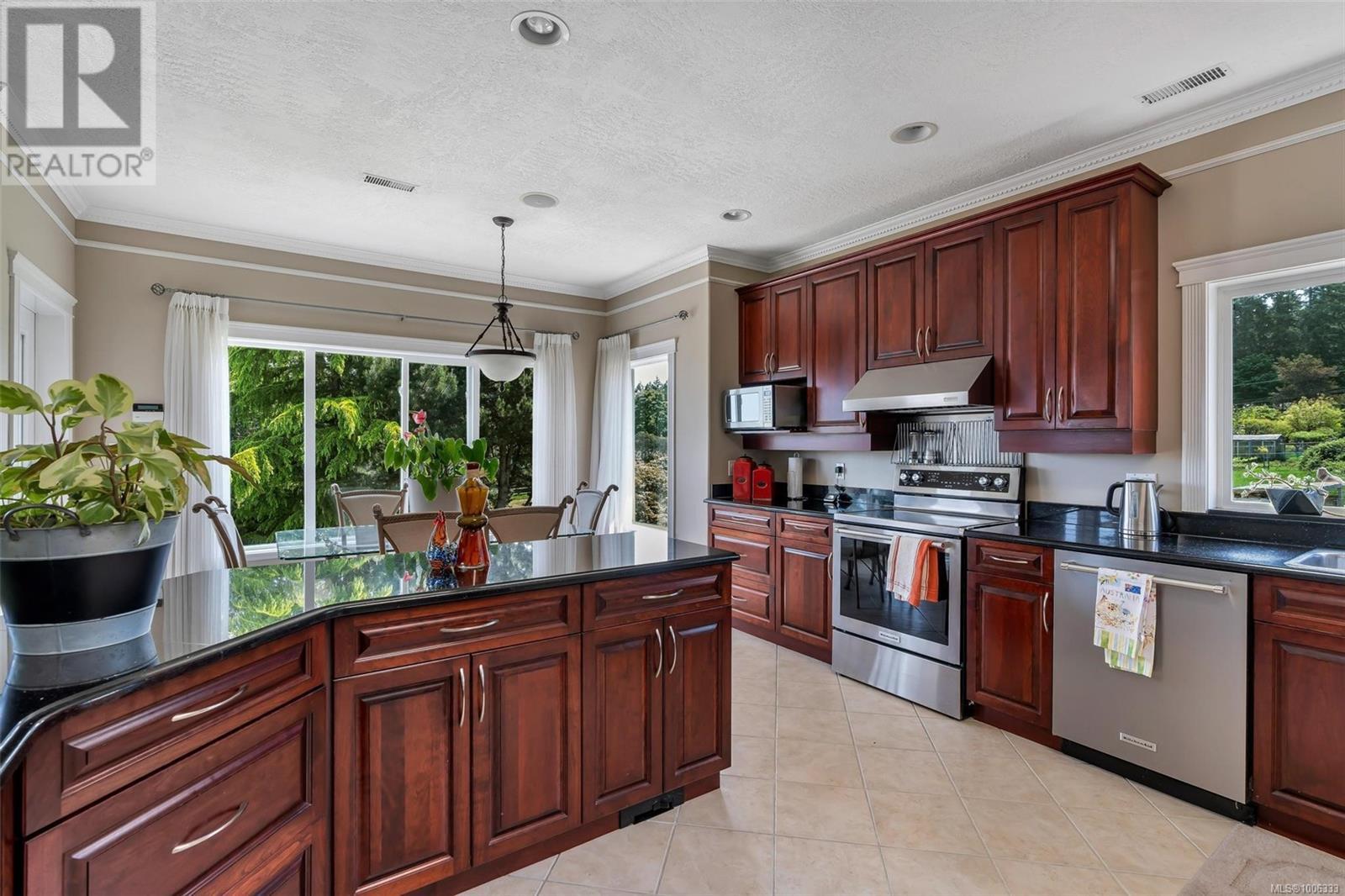 5549 Alderley Rd, Saanich
