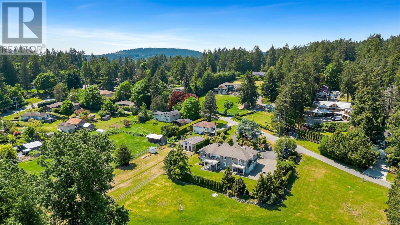 5549 Alderley Rd, Saanich