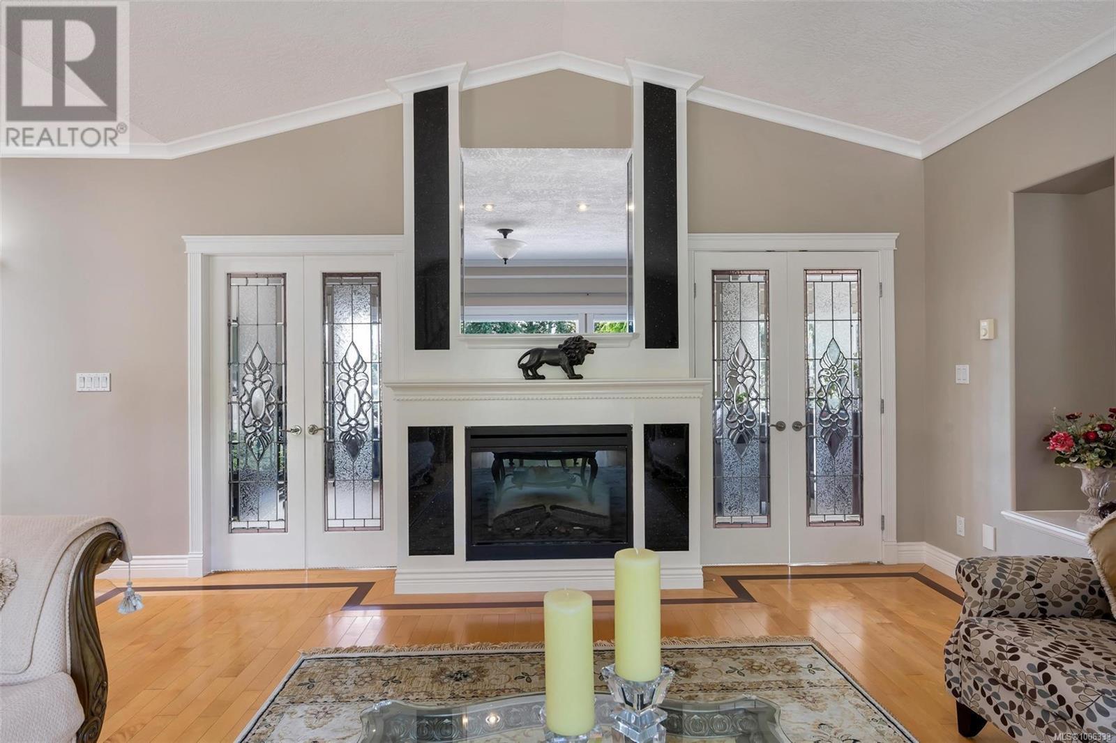 5549 Alderley Rd, Saanich