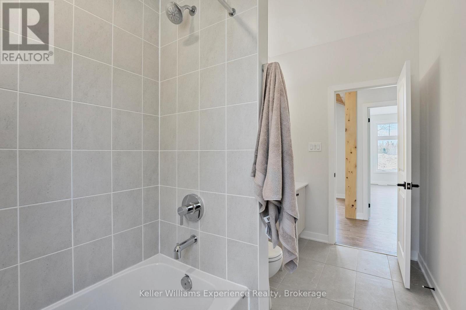 Photo 3 of 85 1016 Pondview Court, Lake Of Bays ON