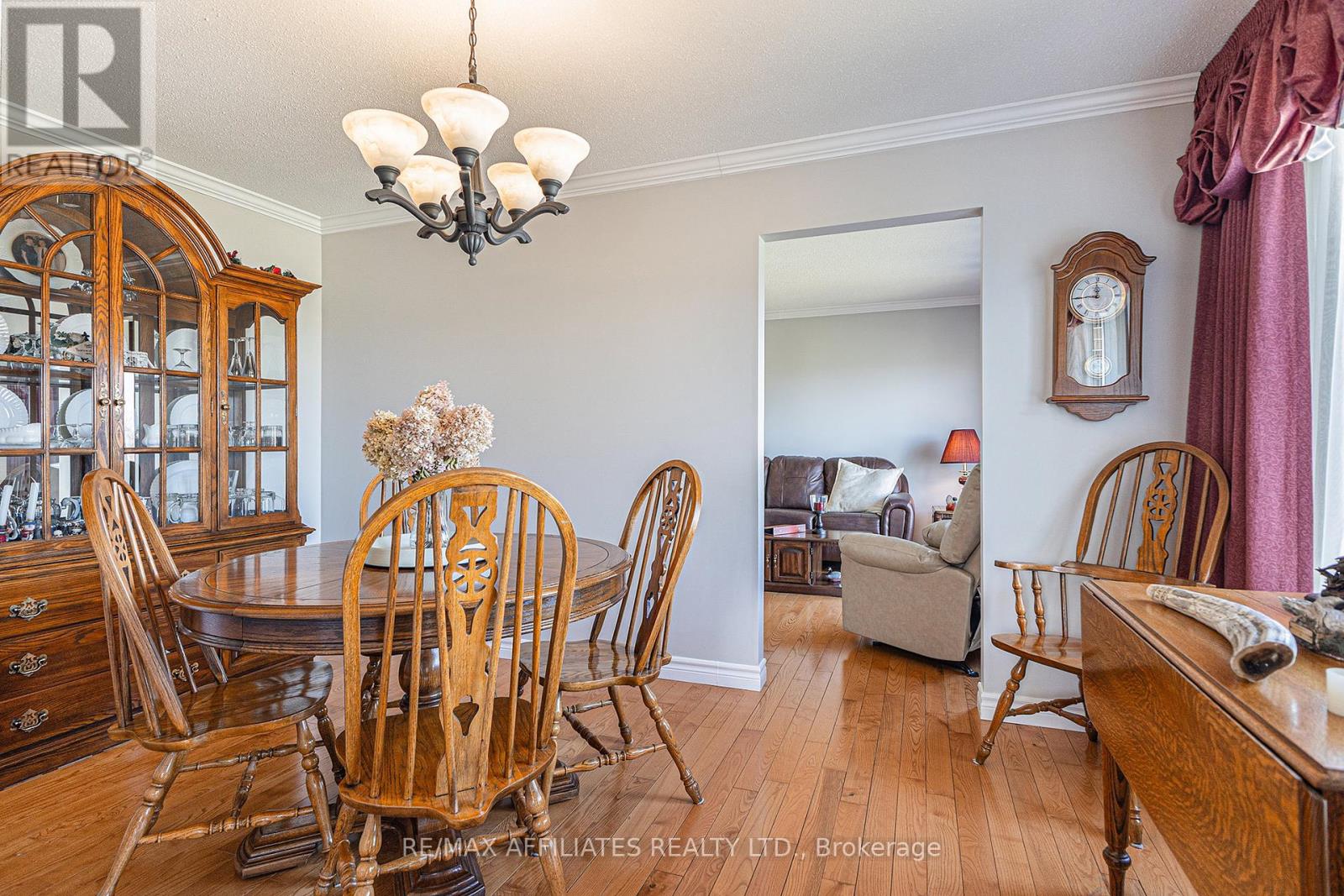 Photo 11 of 74 Colonel By Crescent, Smiths Falls ON