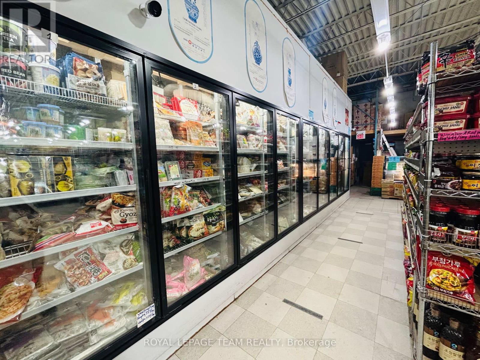 Photo 2 of Unit 3 484 Hazeldean Road, Ottawa ON