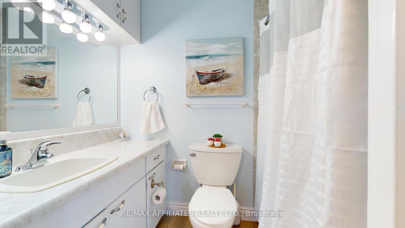 Photo 28 of 504 55 Water Street E, Brockville ON