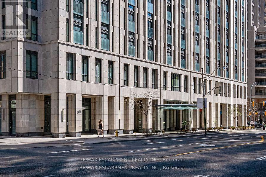 Photo 50 of 1809 955 Bay Street, Toronto ON