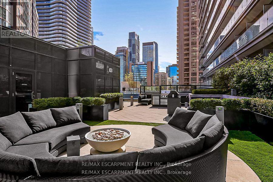 Photo 29 of 1809 955 Bay Street, Toronto ON