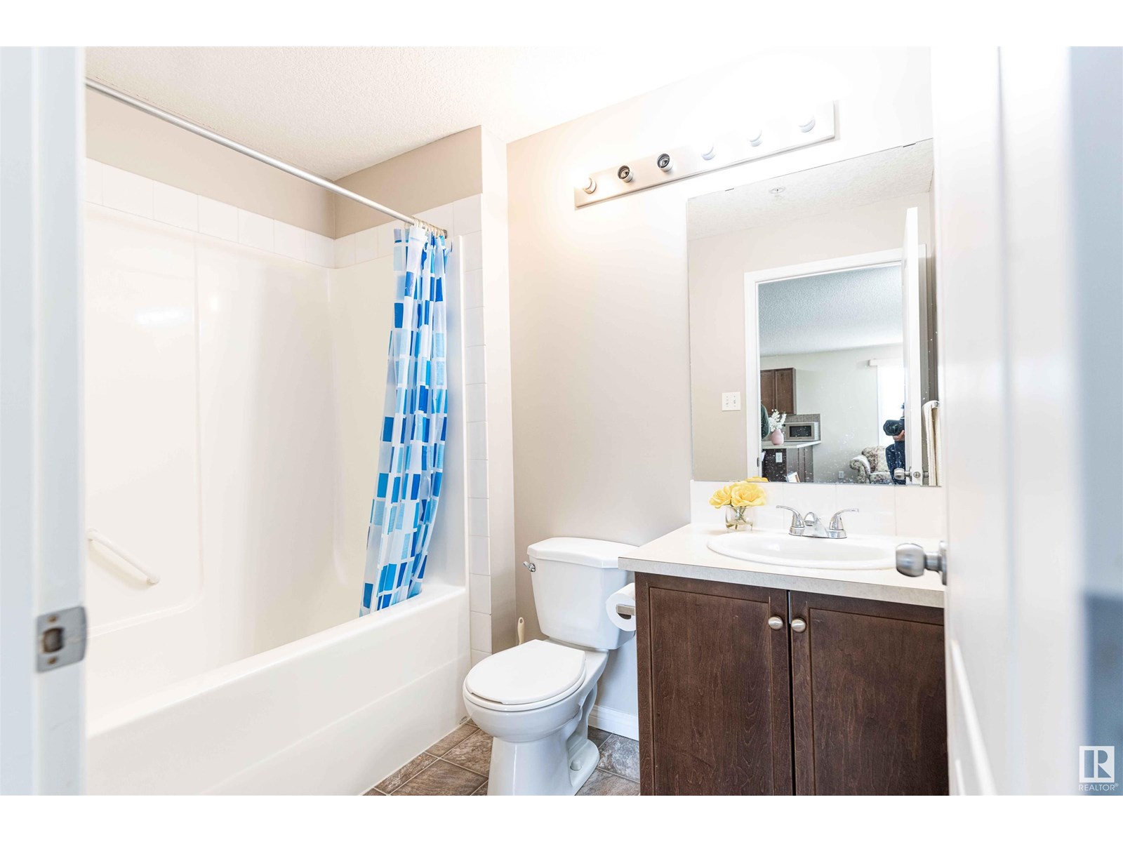 Photo 5 of 7224 7327 South Terwillegar Dr Nw, Edmonton AB