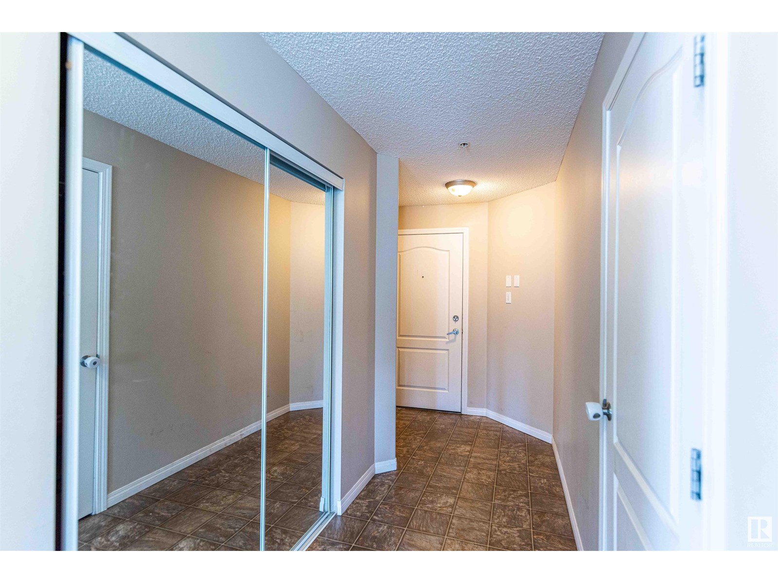 Photo 32 of 7224 7327 South Terwillegar Dr Nw, Edmonton AB