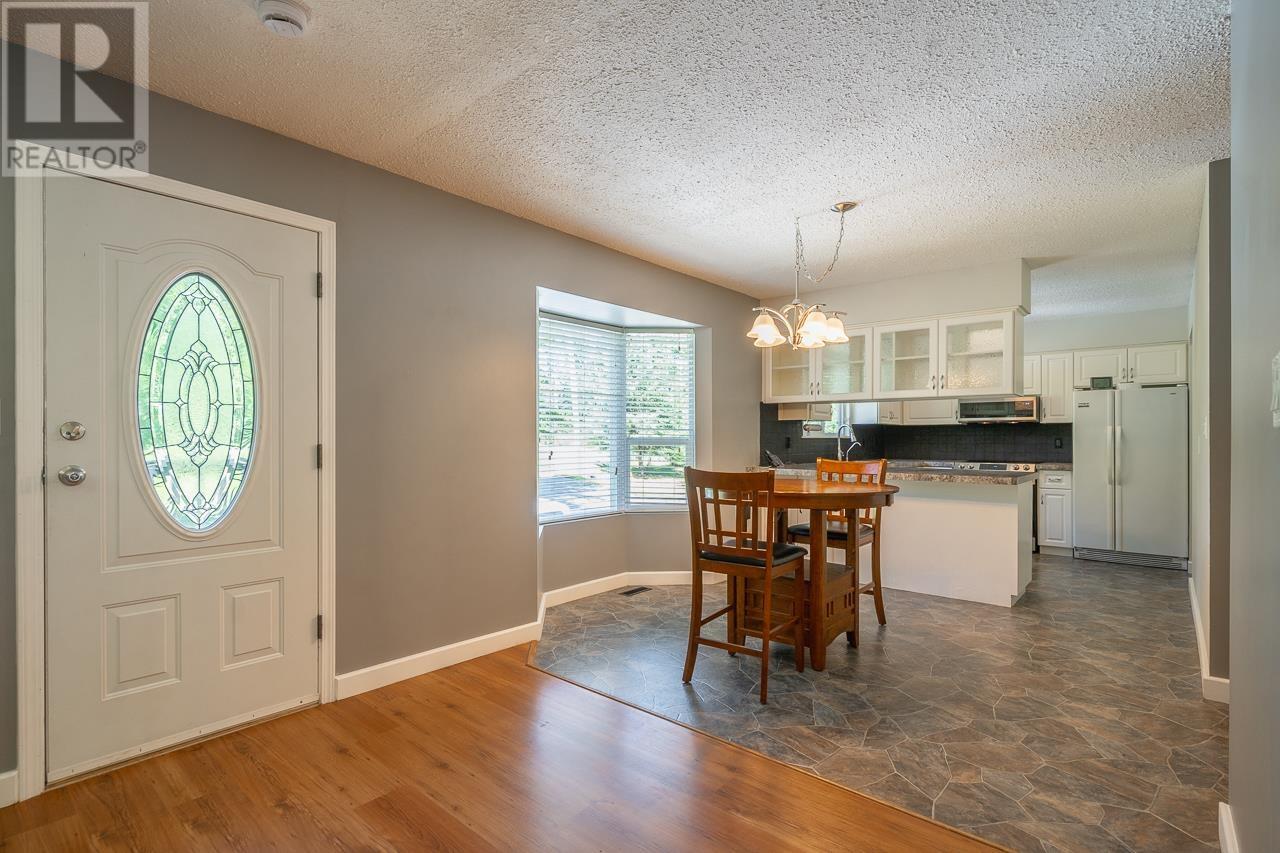 6487 GREY CRESCENT, Horse Lake