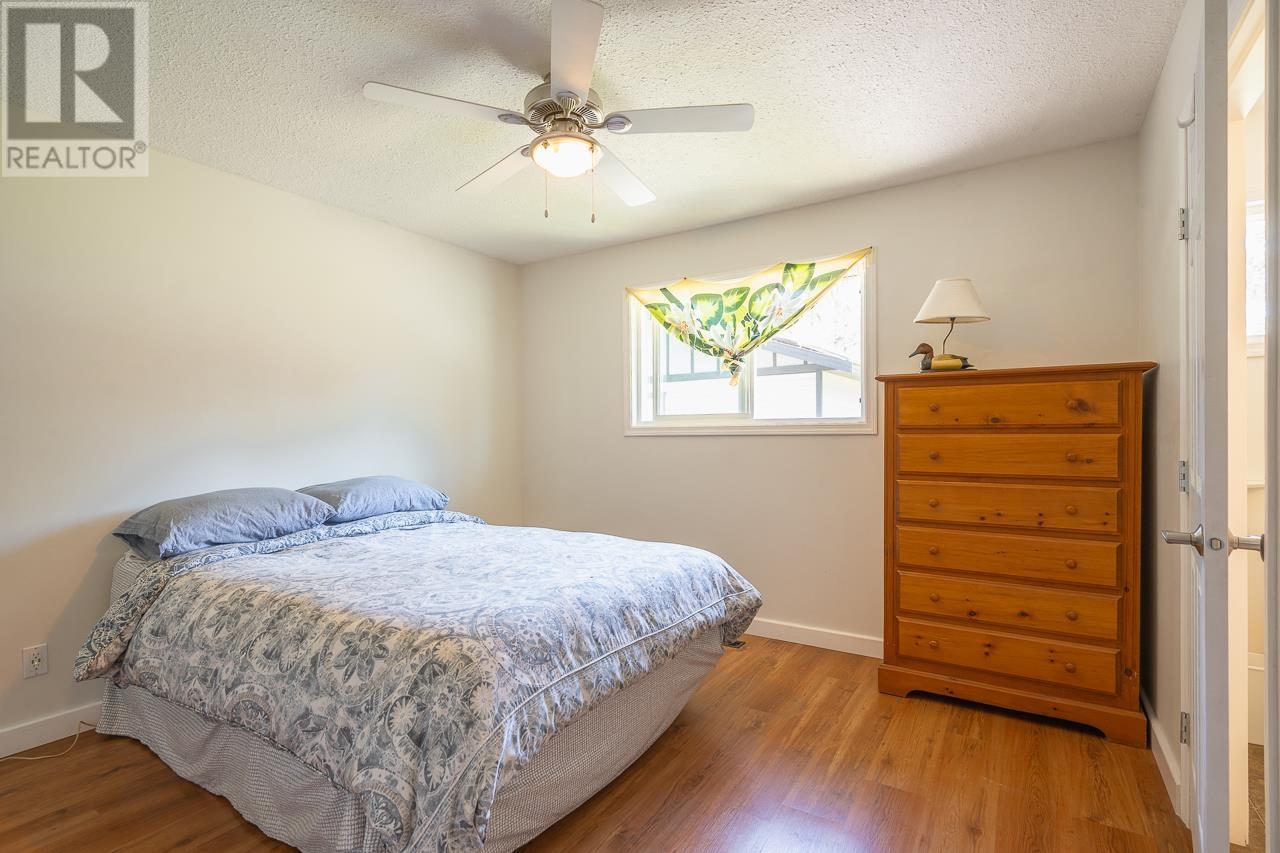 6487 GREY CRESCENT, Horse Lake