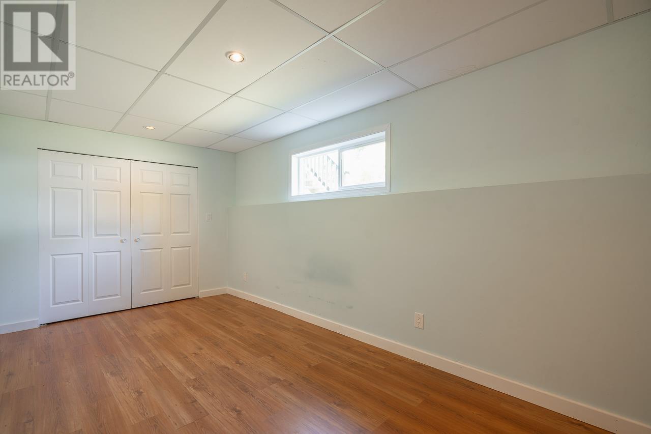 6487 GREY CRESCENT, Horse Lake