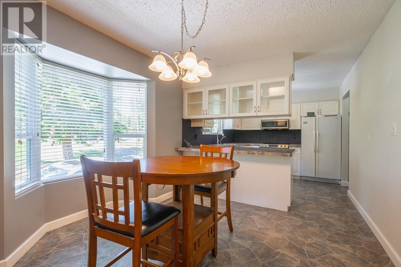 6487 GREY CRESCENT, Horse Lake