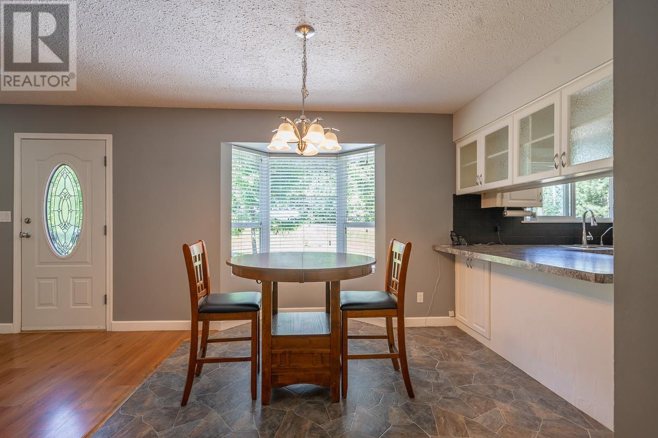 6487 GREY CRESCENT, Horse Lake
