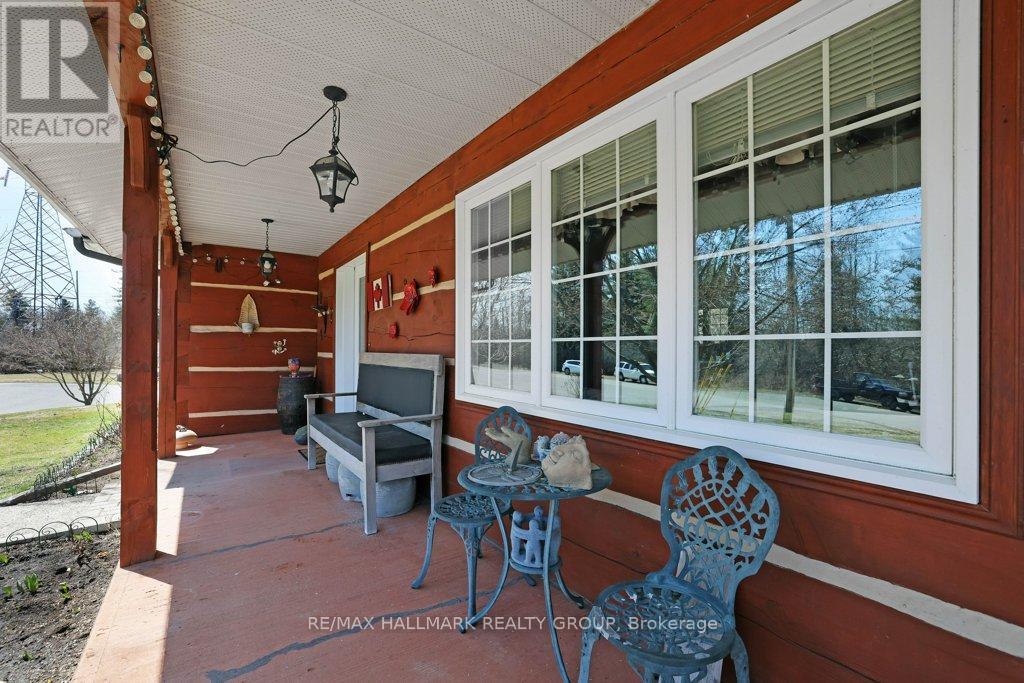 Photo 32 of 206 Old Pakenham Road, Ottawa ON