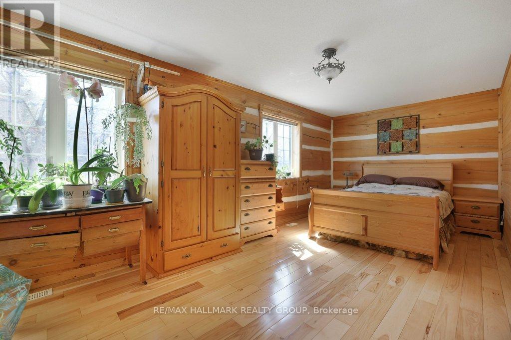 Photo 31 of 206 Old Pakenham Road, Ottawa ON