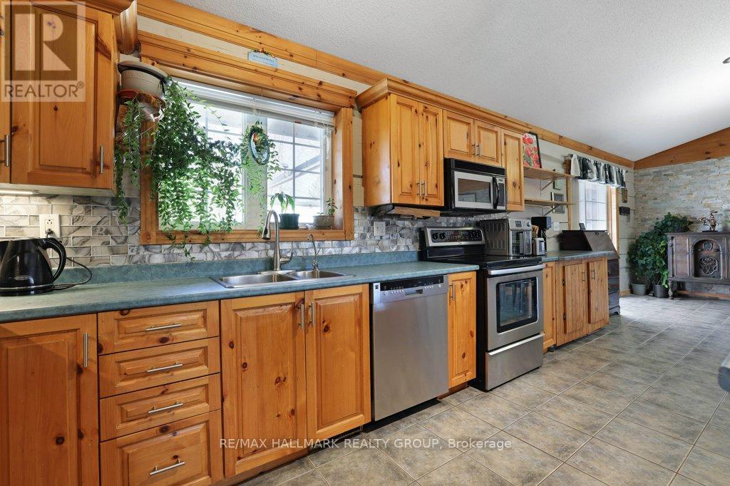 Photo 45 of 206 Old Pakenham Road, Ottawa ON