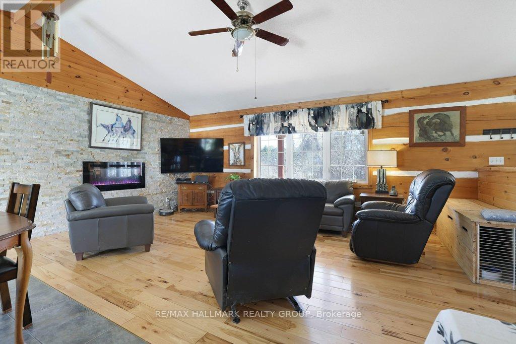 Photo 44 of 206 Old Pakenham Road, Ottawa ON