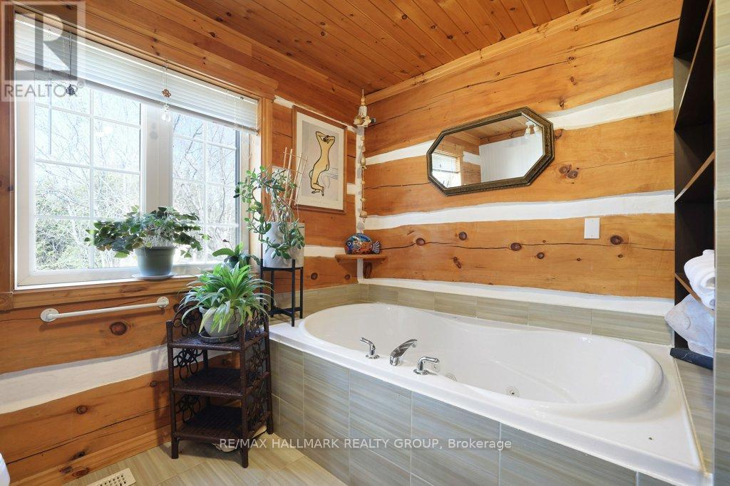 Photo 15 of 206 Old Pakenham Road, Ottawa ON