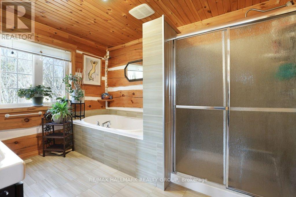 Photo 33 of 206 Old Pakenham Road, Ottawa ON