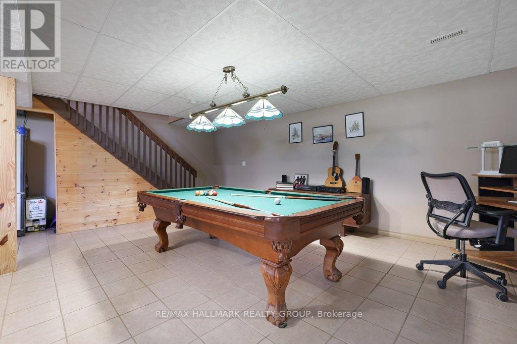 Photo 5 of 206 Old Pakenham Road, Ottawa ON