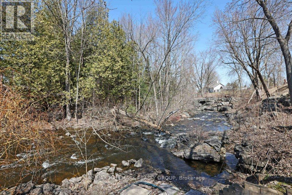 Photo 1 of 206 Old Pakenham Road, Ottawa ON