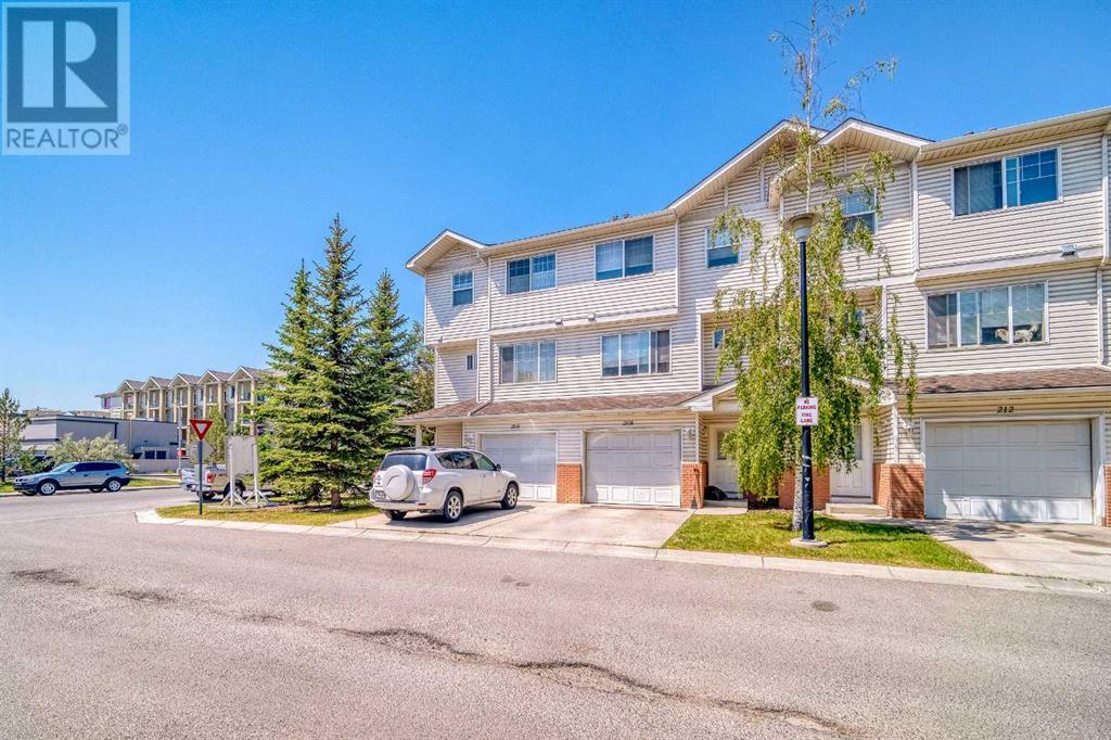 Single Family House 4 Level for Sale in    Avenue SE Applewood Park Calgary 