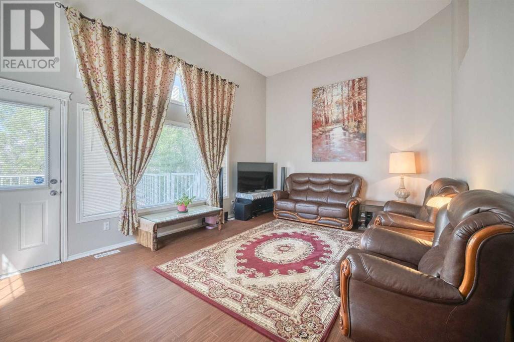 Single Family House 4 Level for Sale in    Avenue SE Applewood Park Calgary 
