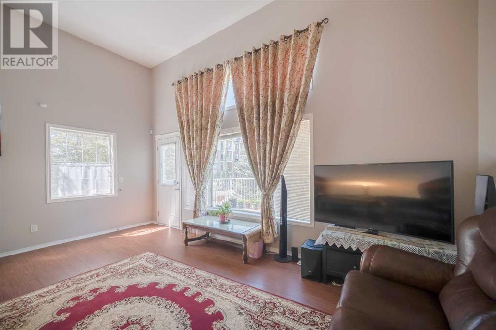 Single Family House 4 Level for Sale in    Avenue SE Applewood Park Calgary 