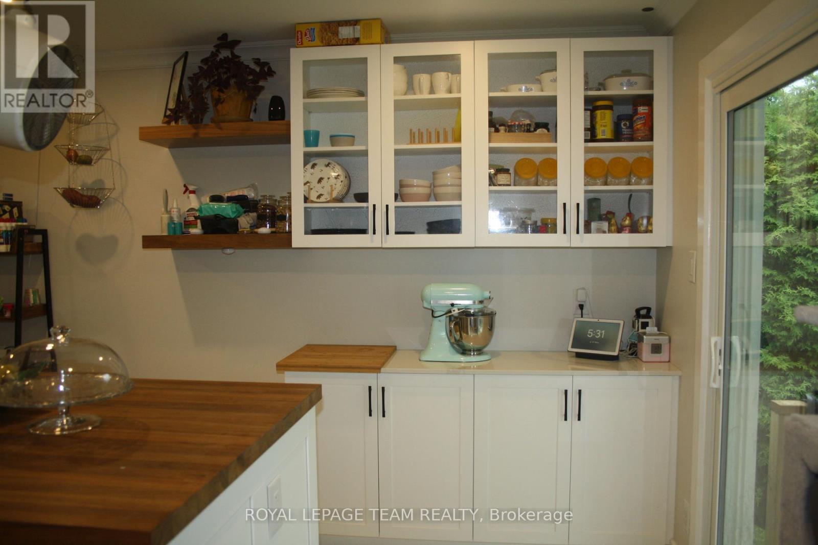 Photo 16 of 500 Aberdeen Street, Renfrew ON