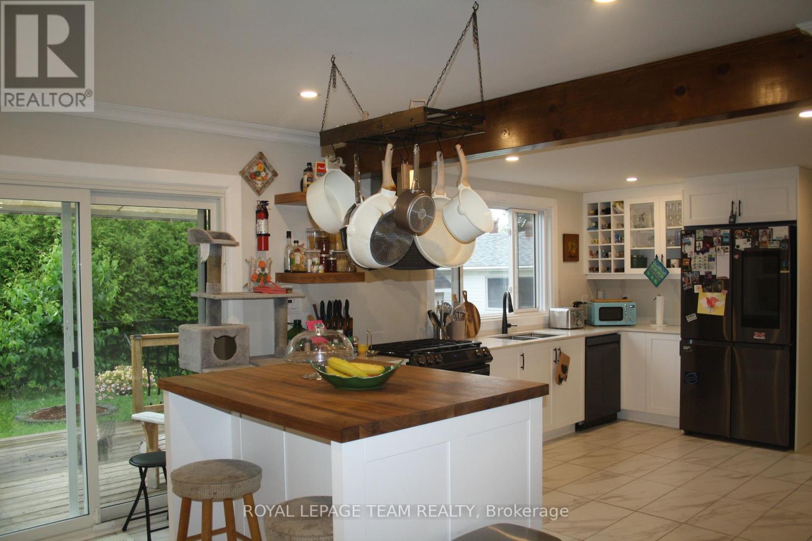 Photo 17 of 500 Aberdeen Street, Renfrew ON
