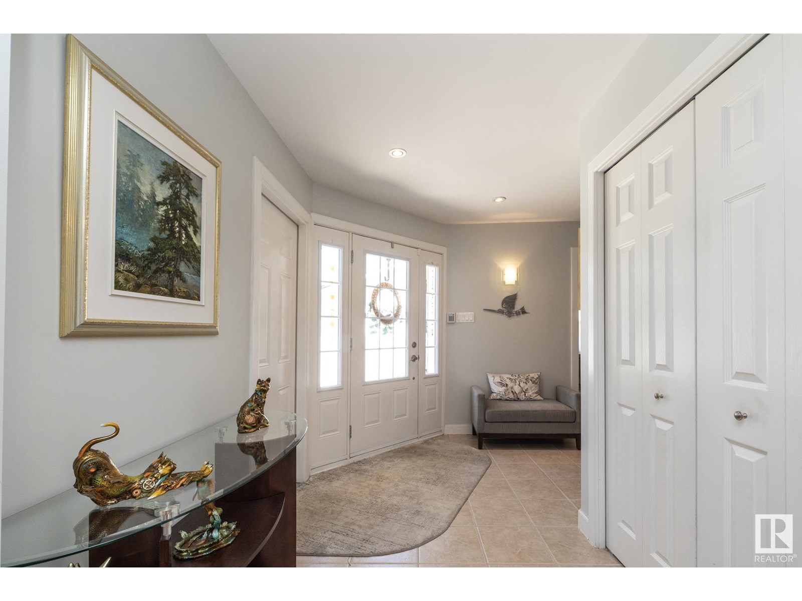 Photo 4 of 157 Laurier Dr Nw, Edmonton AB
