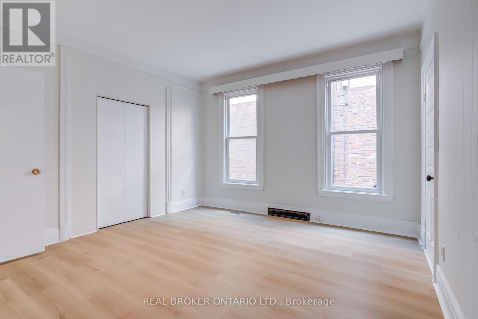 Photo 14 of 55 Young Street, Hamilton ON