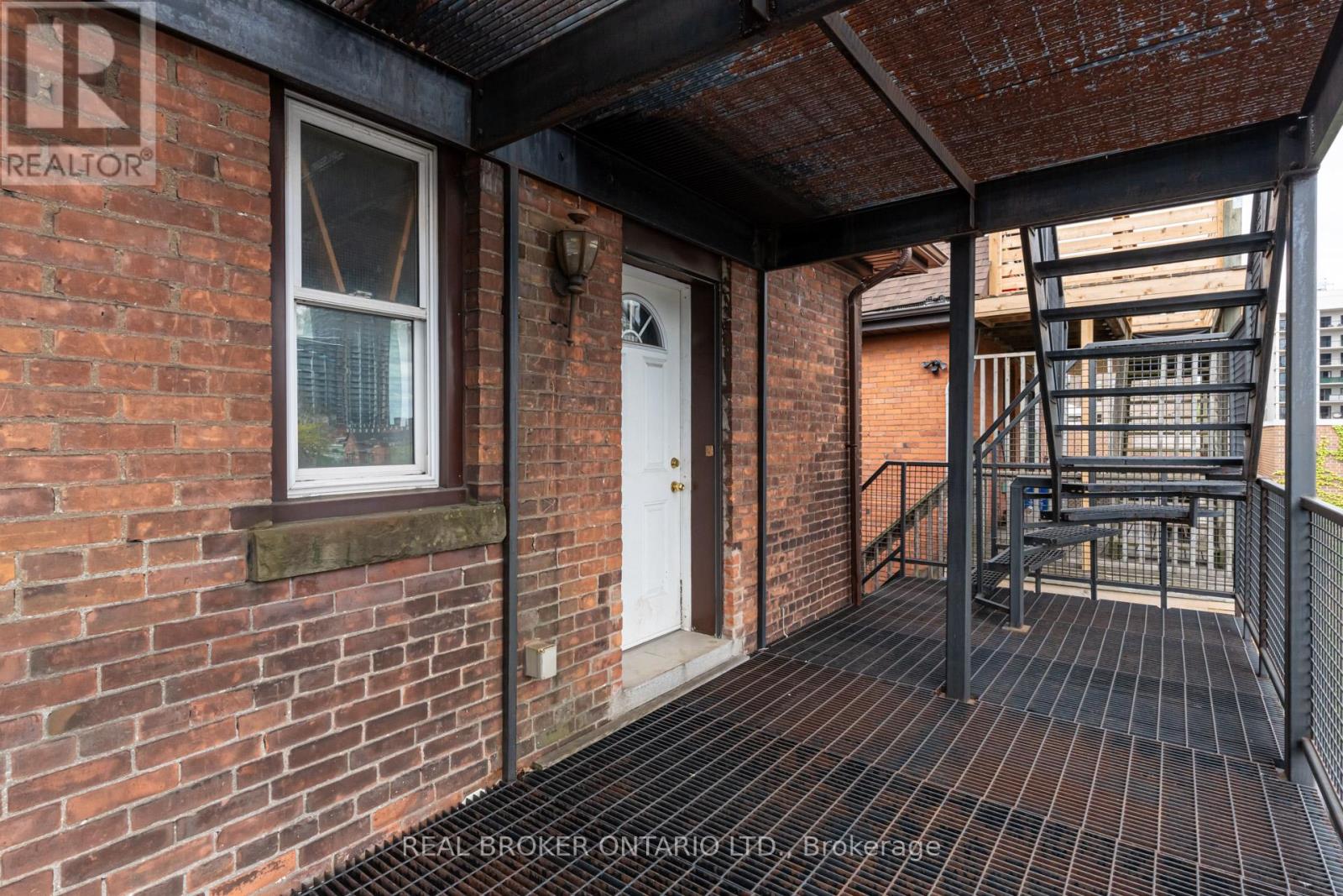 Photo 35 of 55 Young Street, Hamilton ON