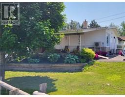 Kitchen - 529 Rue Principale, Pointe Verte, NB E8J3A2 Photo 6
