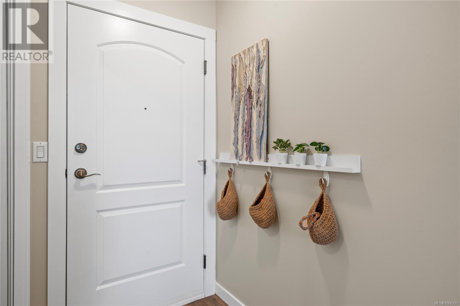 Photo 8 of 806 261 Mills St, Parksville BC
