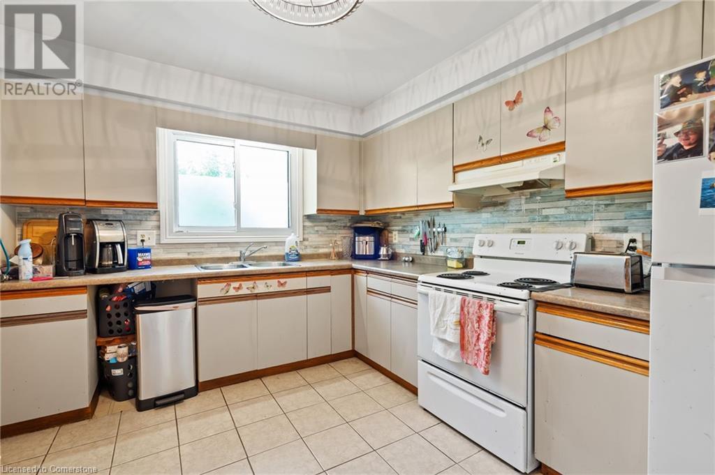 Photo 9 of 16 Apollo Drive, Port Colborne ON