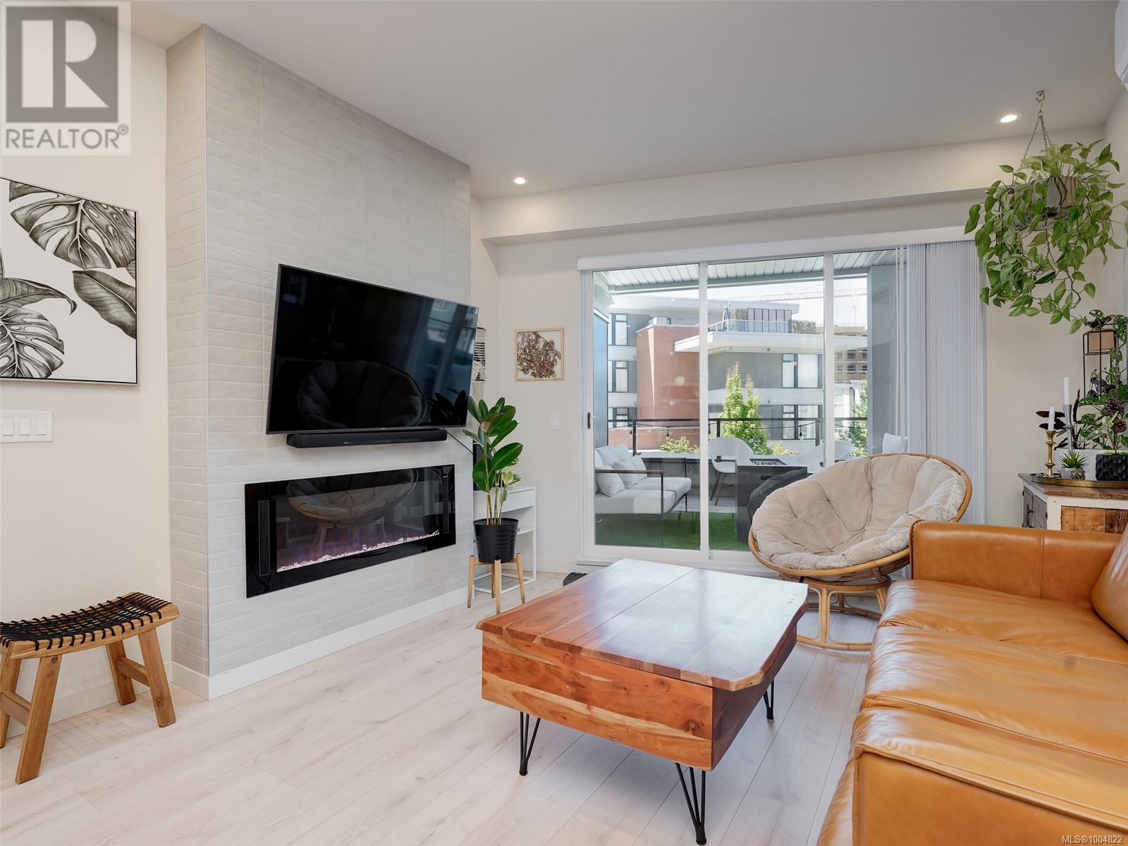 Photo 3 of 208 947 Whirlaway Cres, Langford BC
