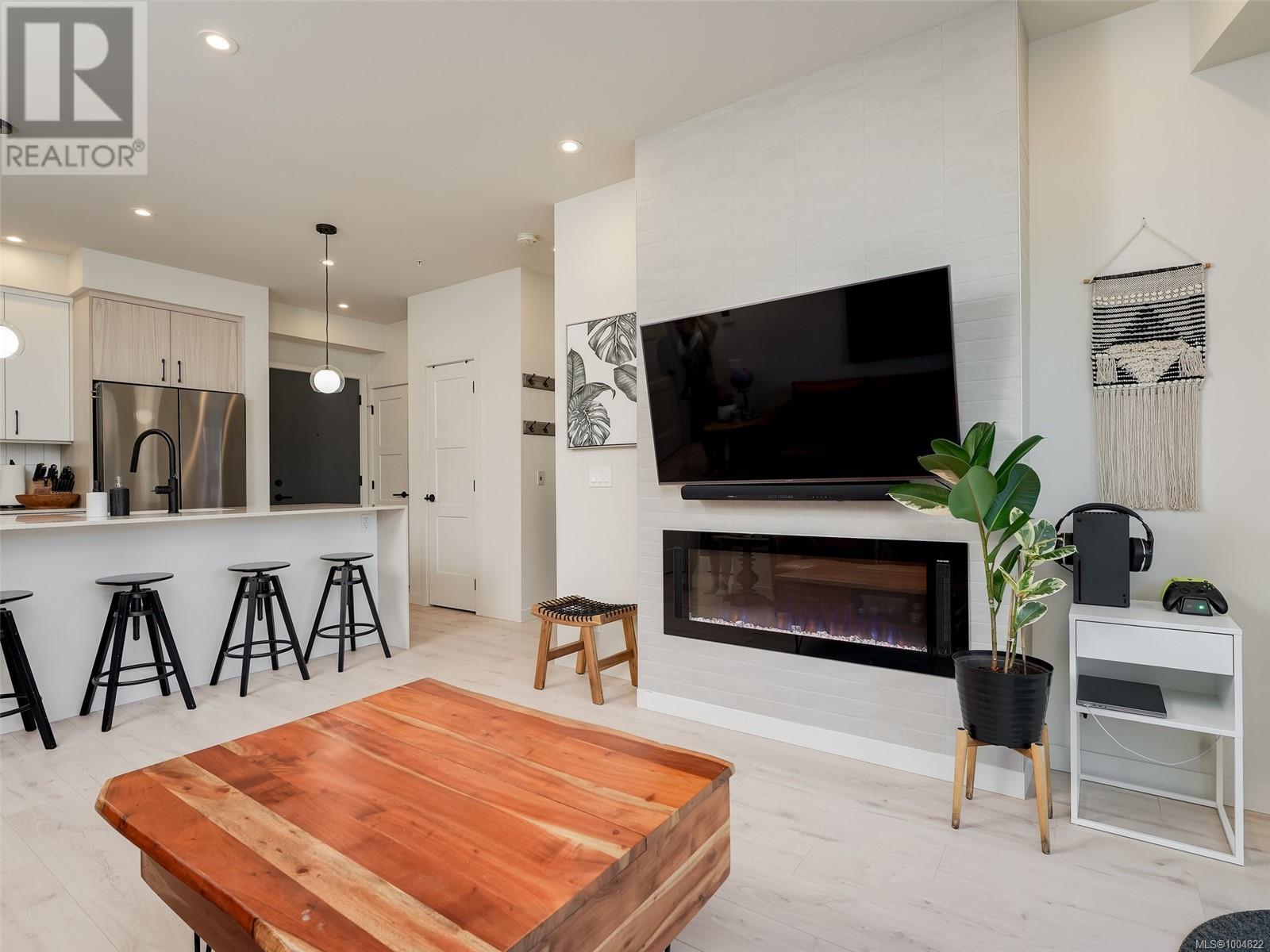 Photo 5 of 208 947 Whirlaway Cres, Langford BC