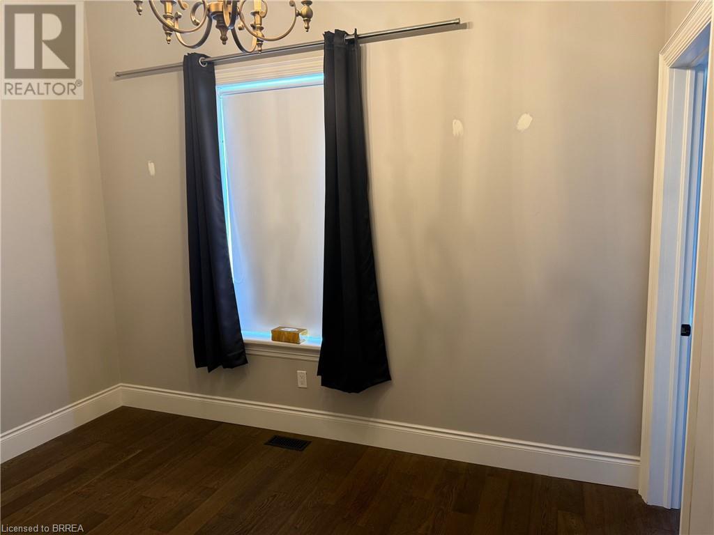 Photo 10 of 167 Brant Avenue, Brantford ON