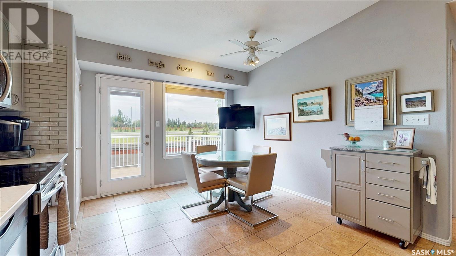 Single Family House Bungalow for Sale in  Renfrew CRESCENT E Regina 