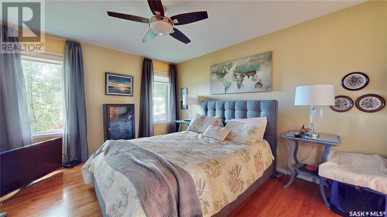 Single Family House Bungalow for Sale in  Renfrew CRESCENT E Regina 