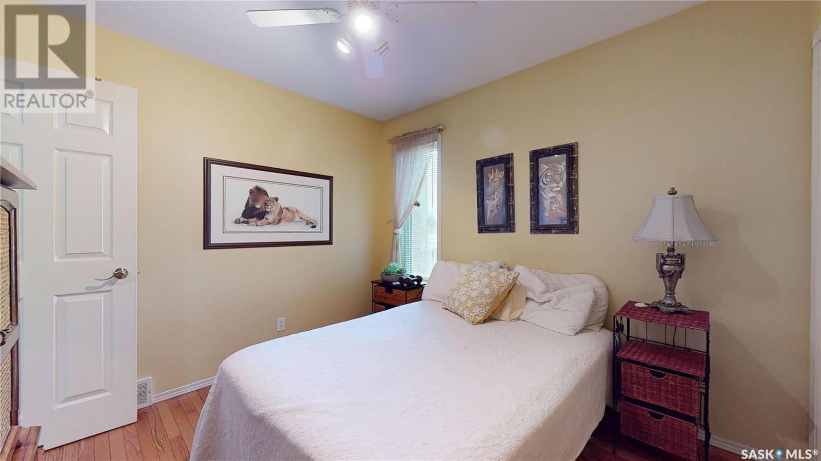 Single Family House Bungalow for Sale in  Renfrew CRESCENT E Regina 