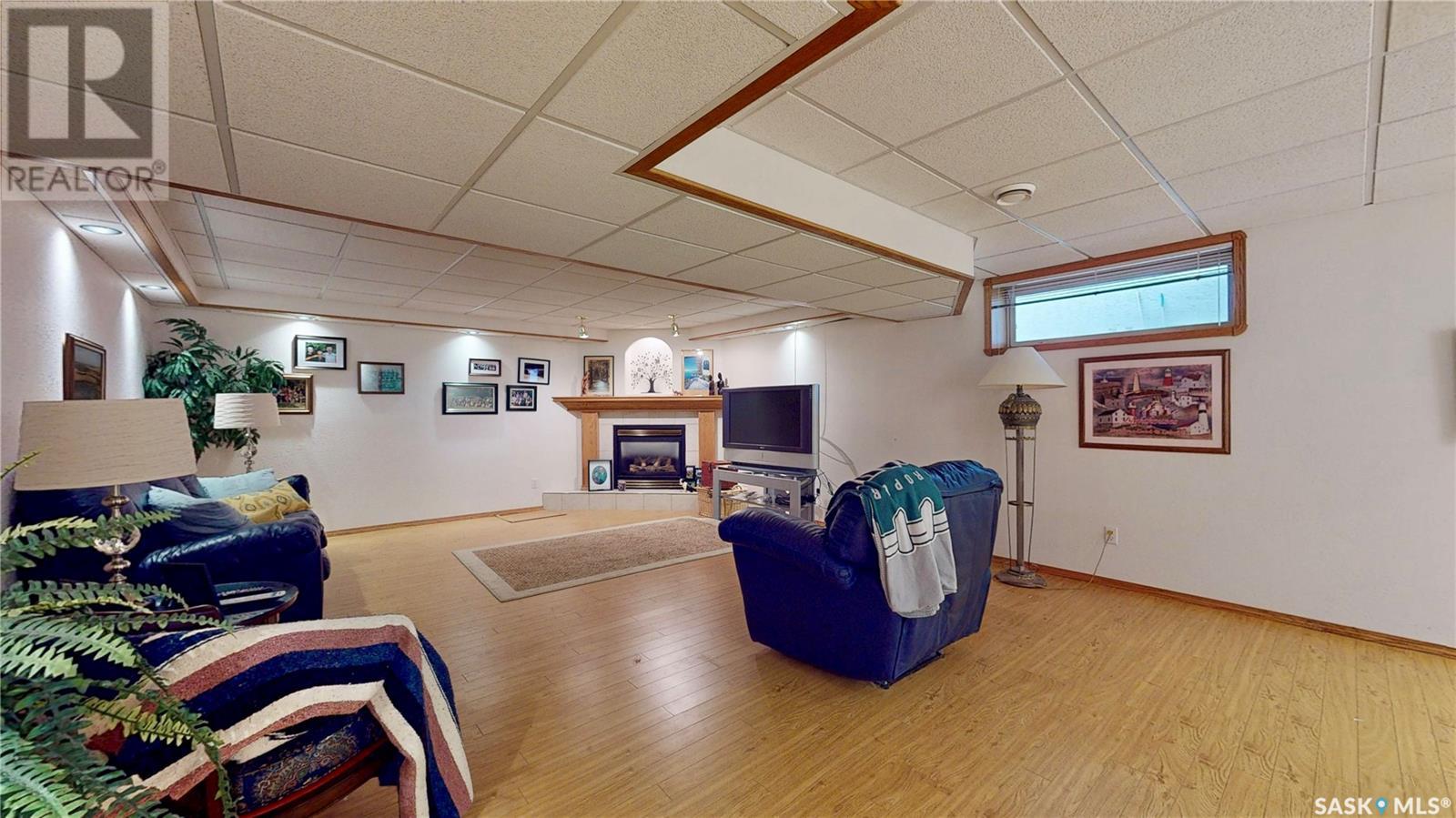Single Family House Bungalow for Sale in  Renfrew CRESCENT E Regina 