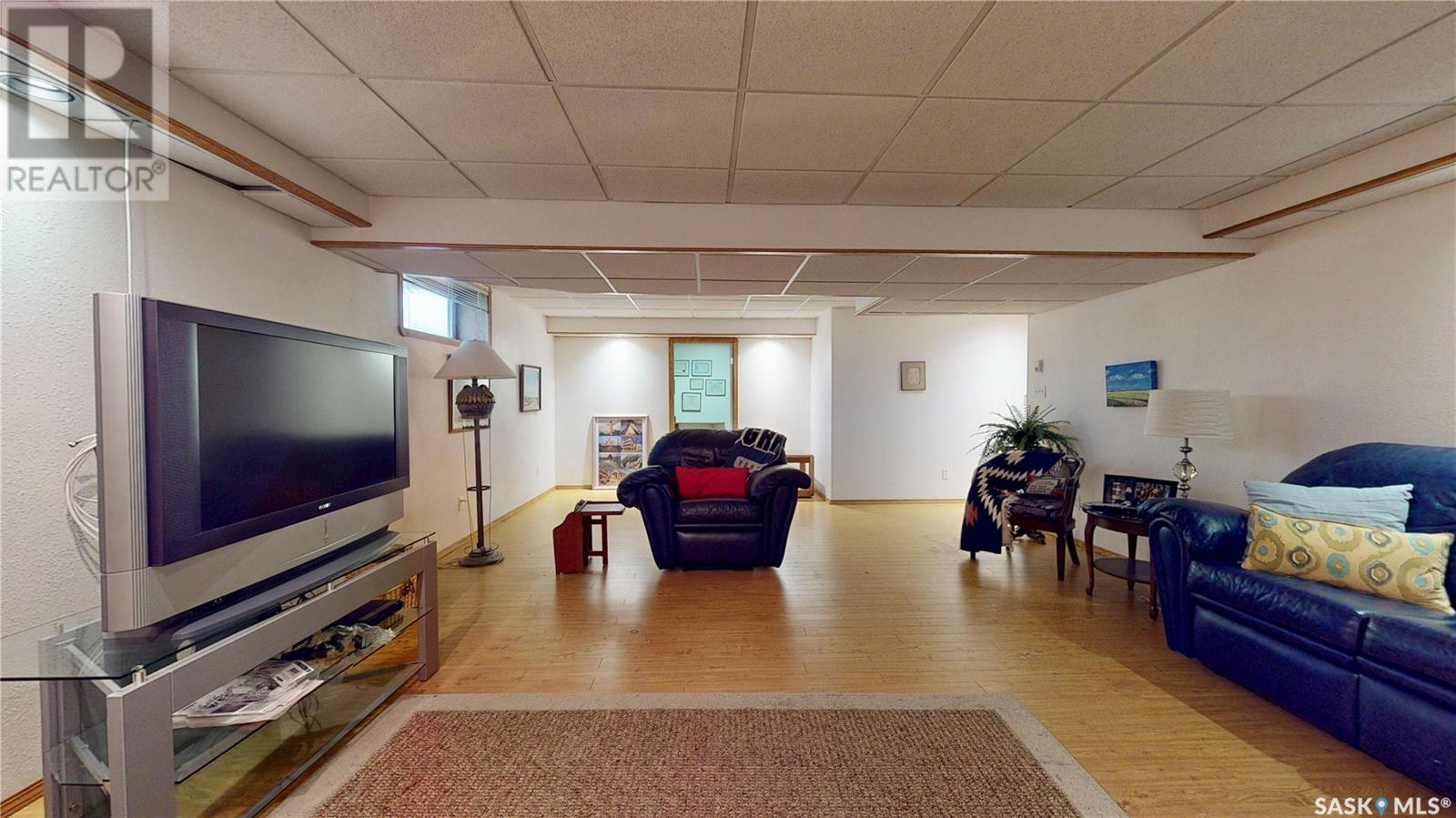Single Family House Bungalow for Sale in  Renfrew CRESCENT E Regina 