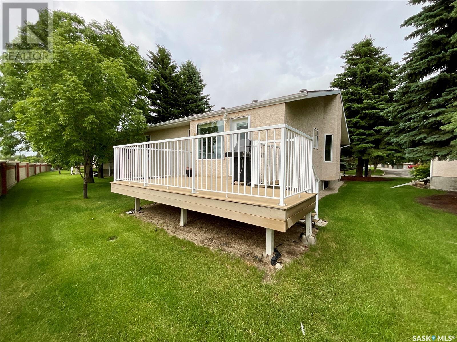 Single Family House Bungalow for Sale in  Renfrew CRESCENT E Regina 
