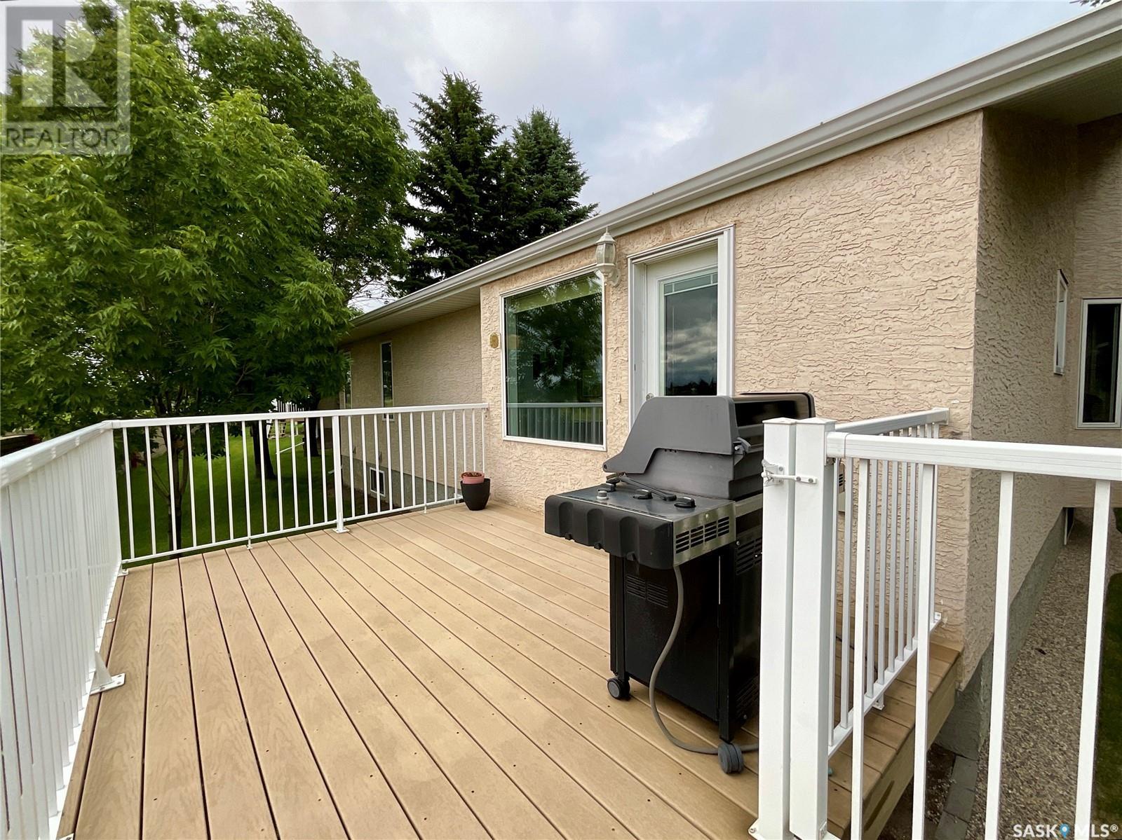 Single Family House Bungalow for Sale in  Renfrew CRESCENT E Regina 